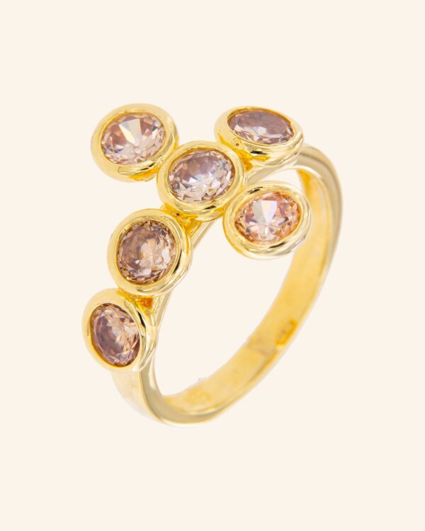 Anillo Roma dorado con circonitas